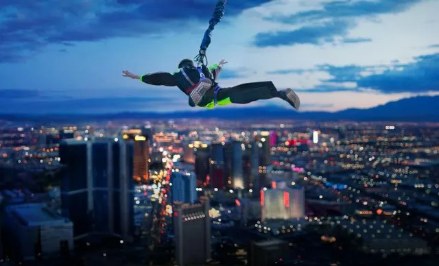 SkyJump off the Stratosphere Tower: A Heart-Pounding Plunge